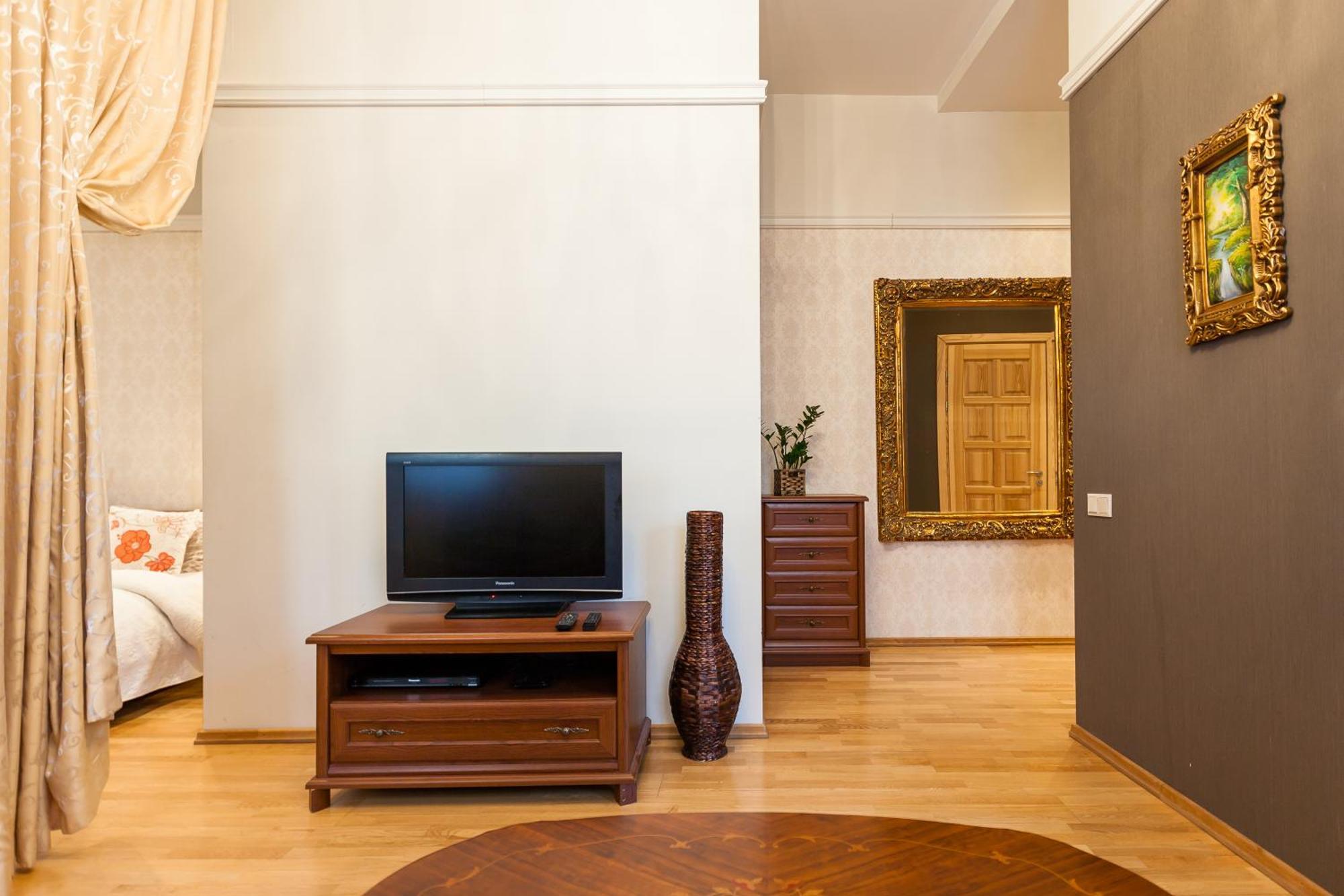Central Apartments 2 X Free Parking X Self Check-In 24H By H&H VNO Kültér fotó